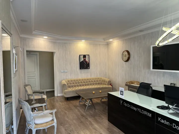 Muayenehane bekleme alanı